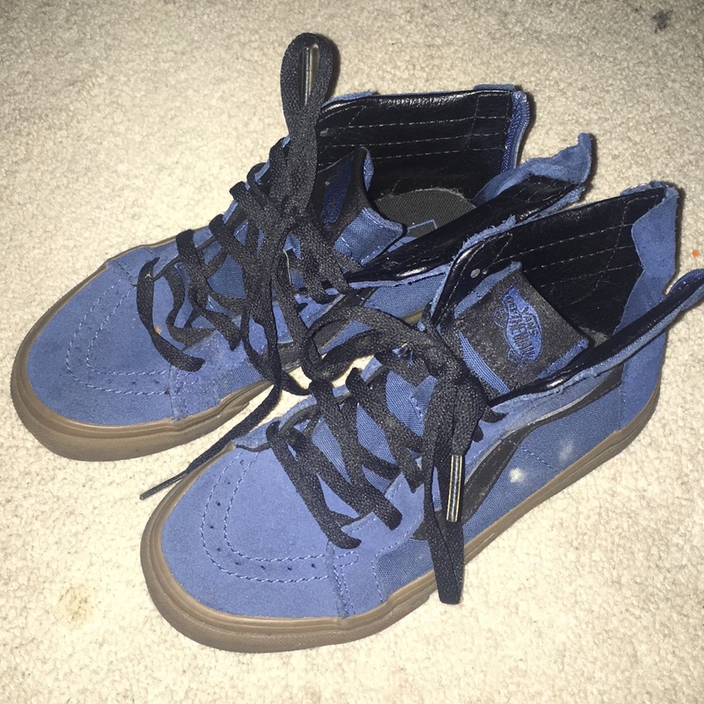 Hightop sneakers!